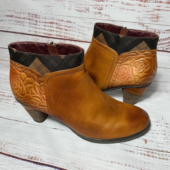 L’Artiste by Springstep Ankle Boots Tan - Picture 1 of 6